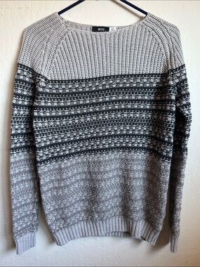 BDG Women's Light Gray and Dark Gray Patterned Crewneck Sweater